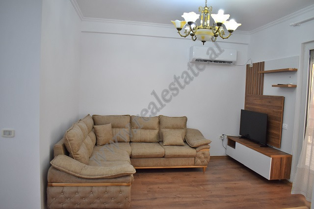 Apartament 2+1 me qira ne rrugen Rrapo Hekali shume prane Residences Kodra e Diellit ne Tirane.
Esh